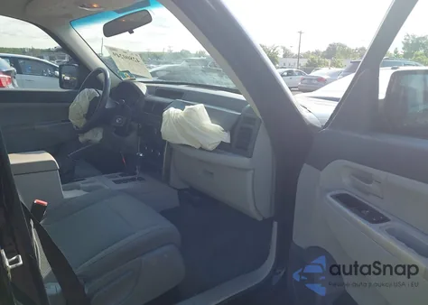 2008 Jeep Liberty Sport z USA, uszkodzony, nr VIN 1J8GN28KX8W194247